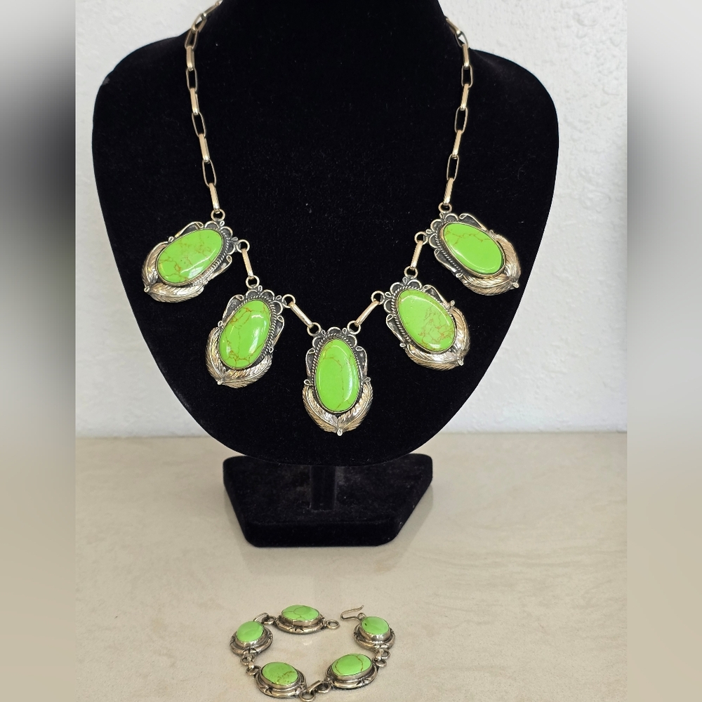 Vintage Texaco Sterling Silver Necklace And Matchong Braclet With Green Stones